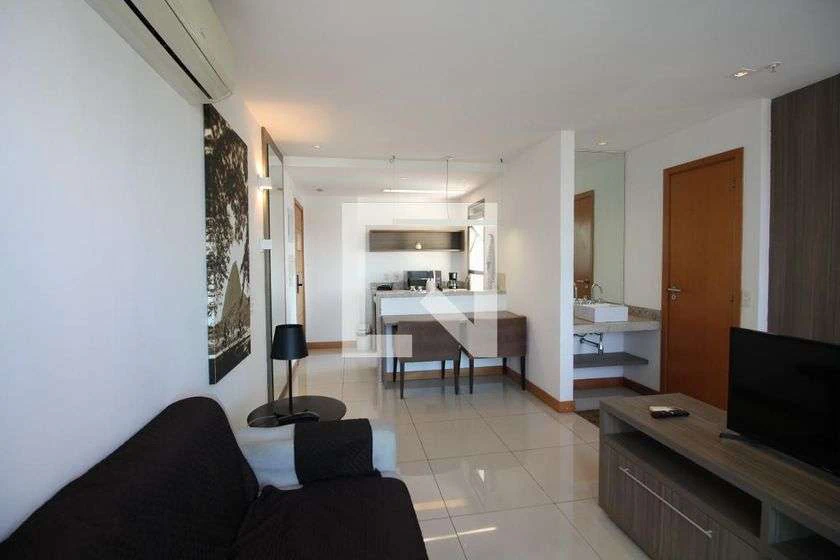 Меблированное студио 38 м² с 1 спальней и балконом — photo 4