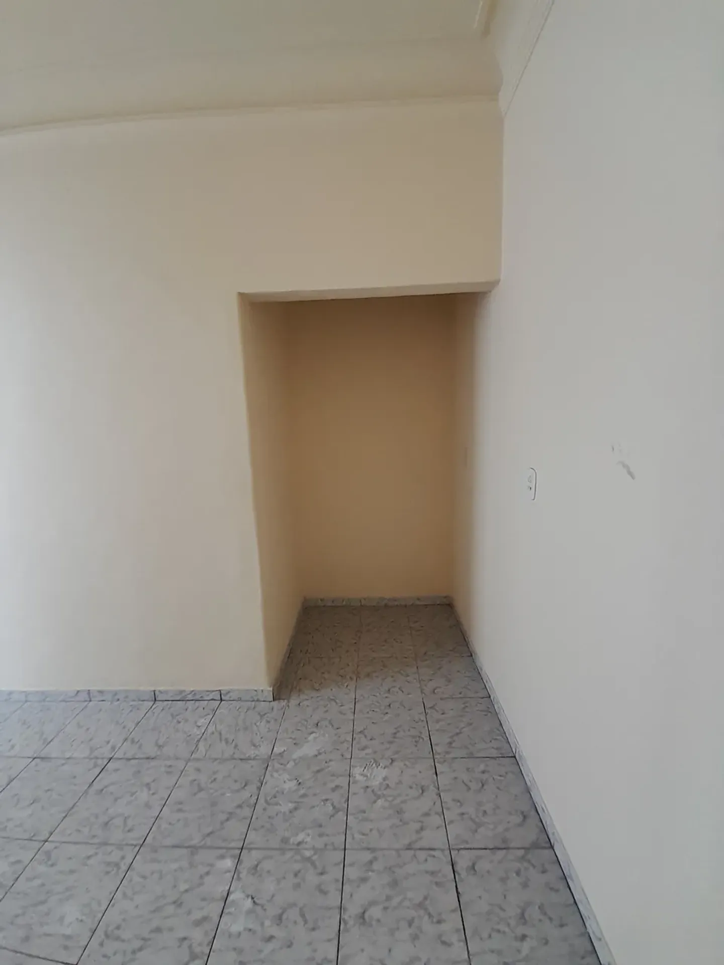 Apartment on the 9th floor with a glass-enclosed balcony — photo 31