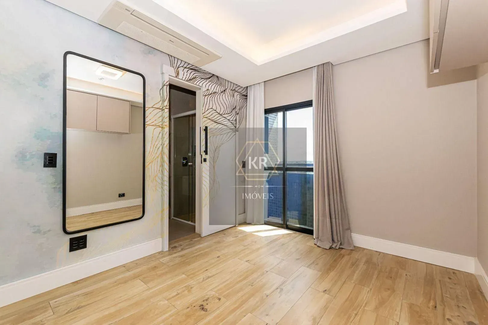 Furnished 272 m² apartment with 3 en-suites and 4 parking — photo 81