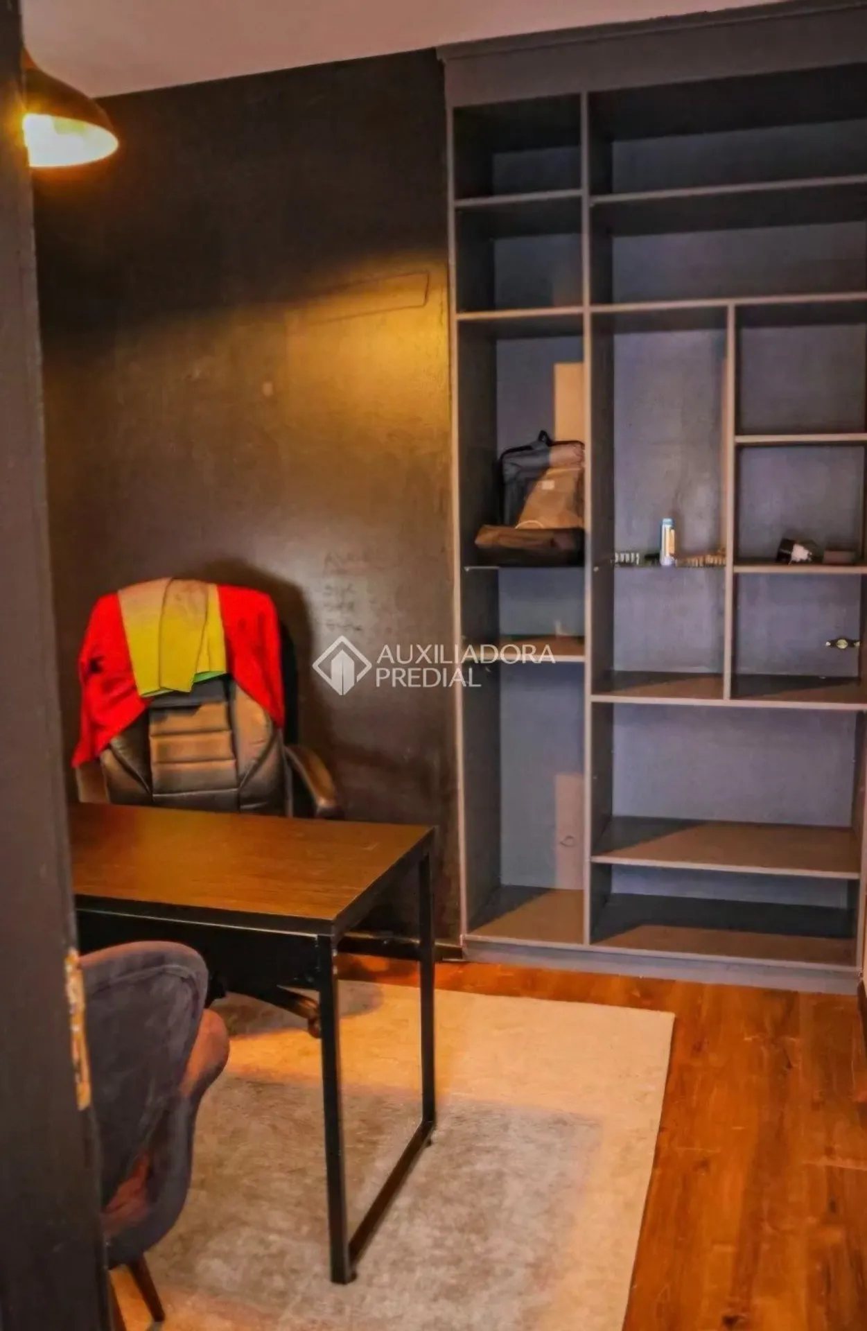 Casa sem mobília de 1100 m² com 3 suítes e jardim — photo 17
