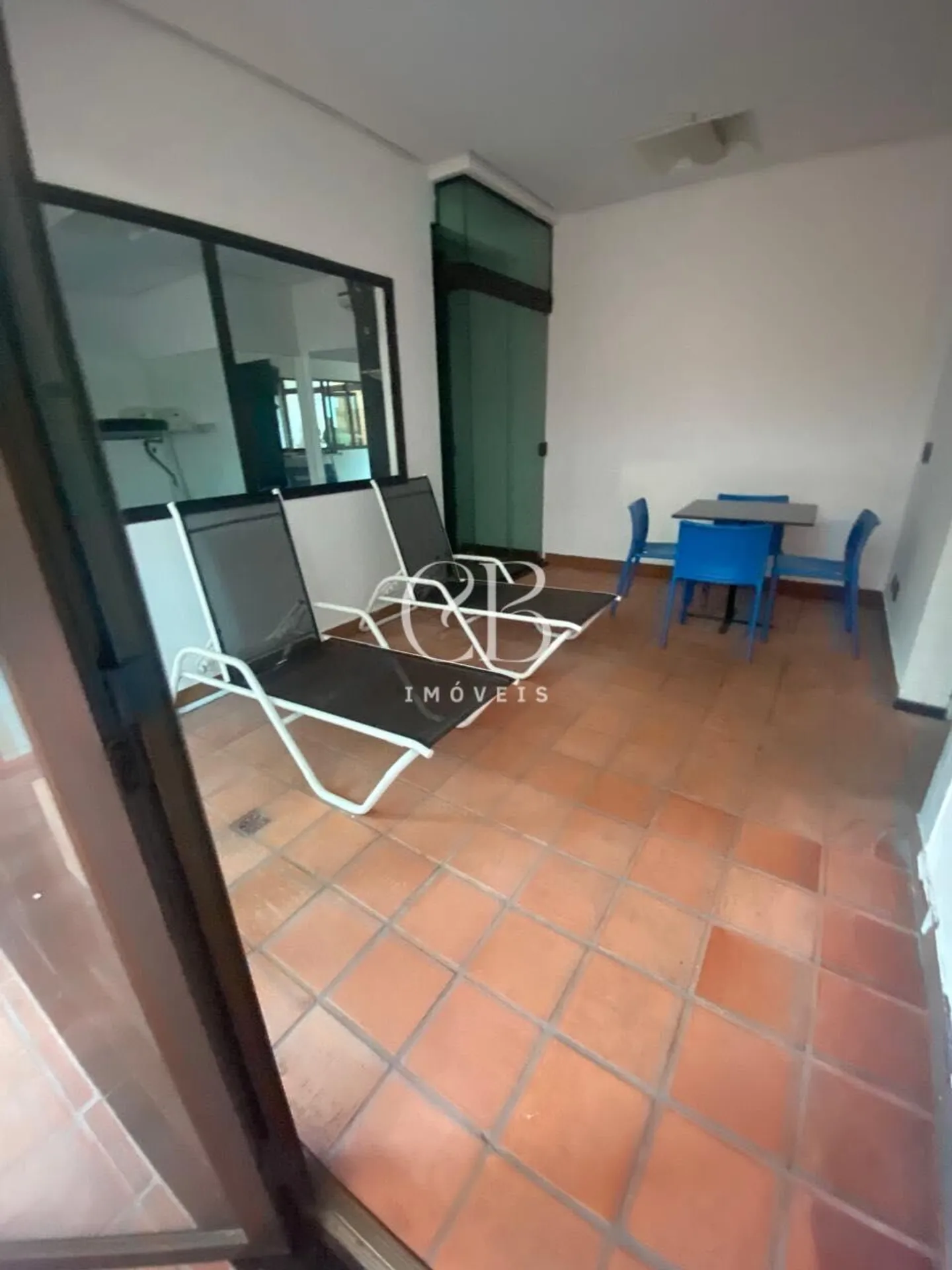 Furnished apartment with 1 bedroom and a balcony — photo 24