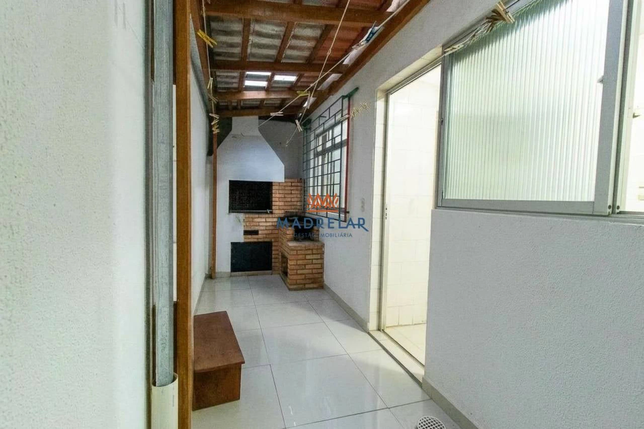 4-bedroom house with a washing machine in Curitiba — photo 19