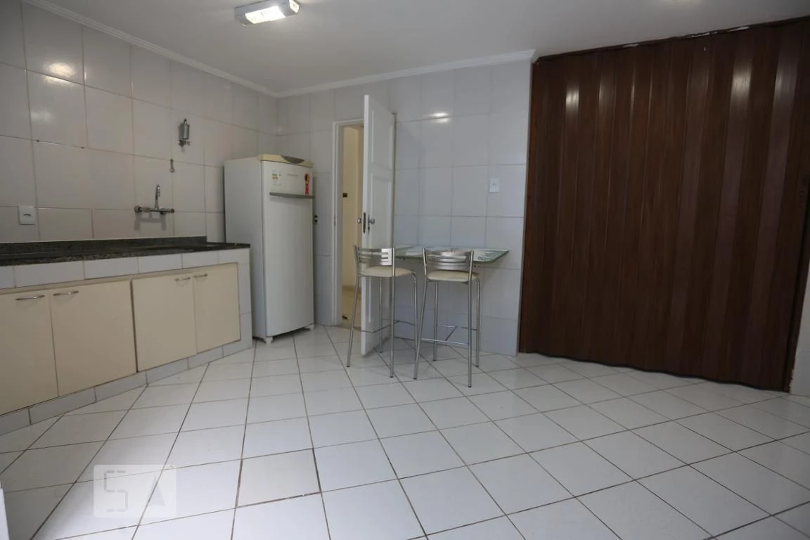 3-bedroom apartment with 2 bathrooms and no parking — photo 28