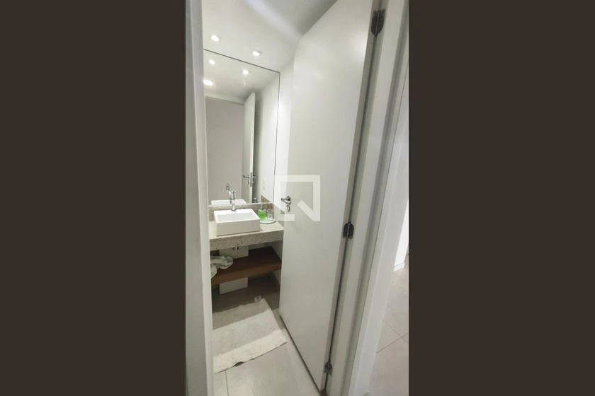 3-bedroom apartment with a washing machine in Rio de Janeiro — photo 34