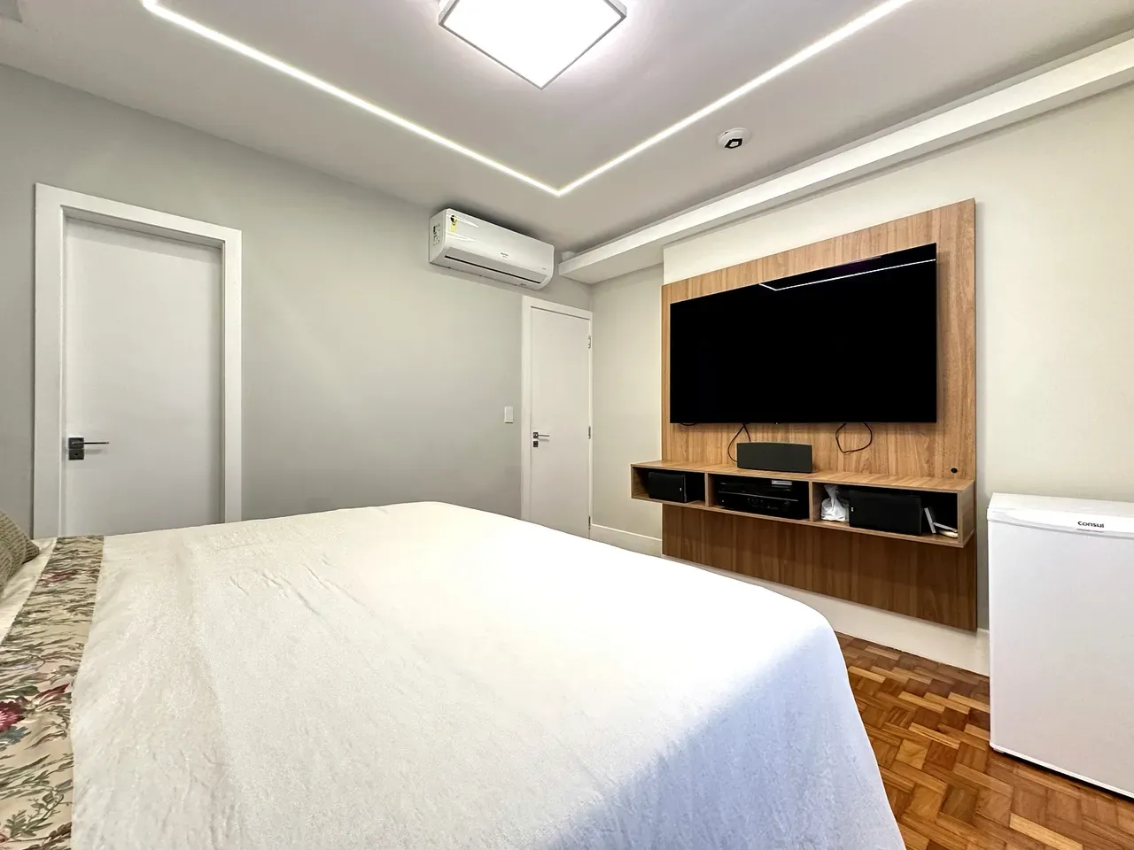 Apartamento mobiliado com 3 quartos e 3 banheiros — photo 6