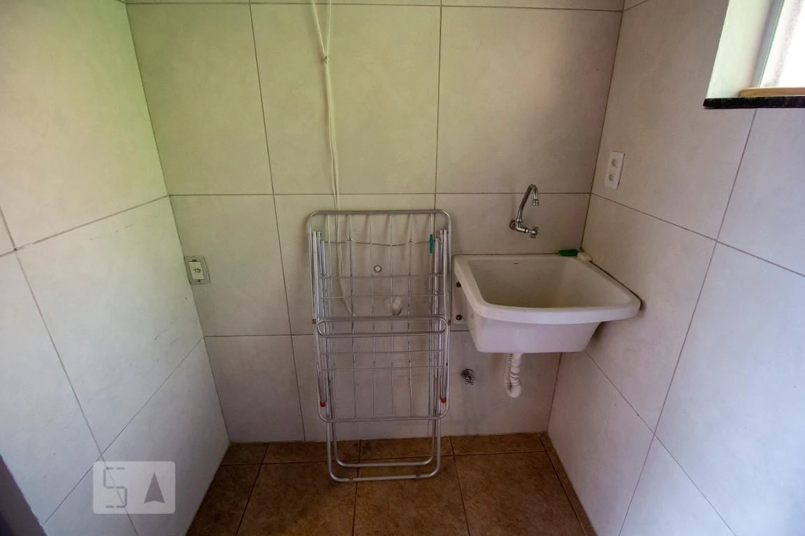 House with 3 bedrooms and a private garden — photo 18