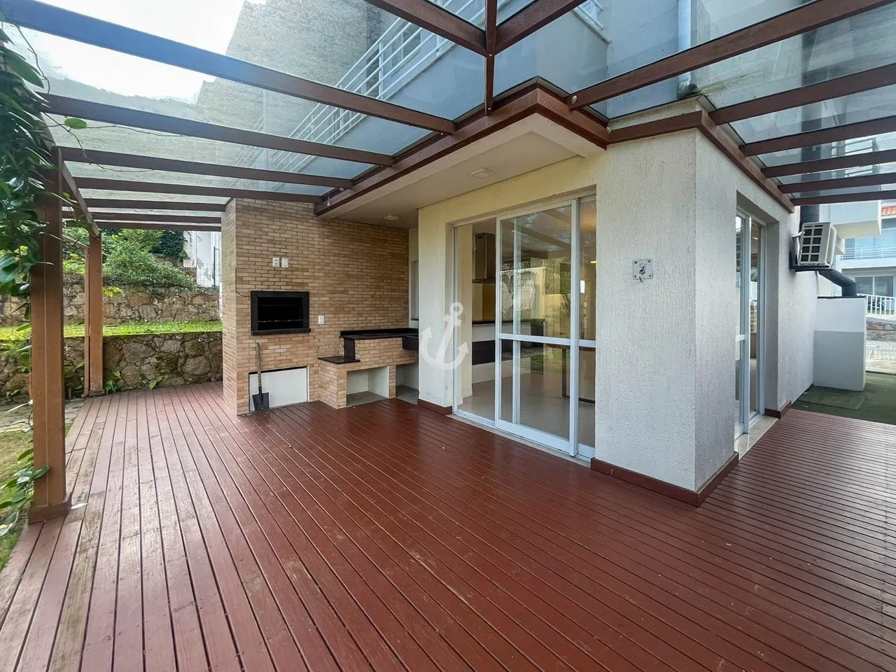 278 m² house with open kitchen and 3 en-suite bedrooms — photo 4
