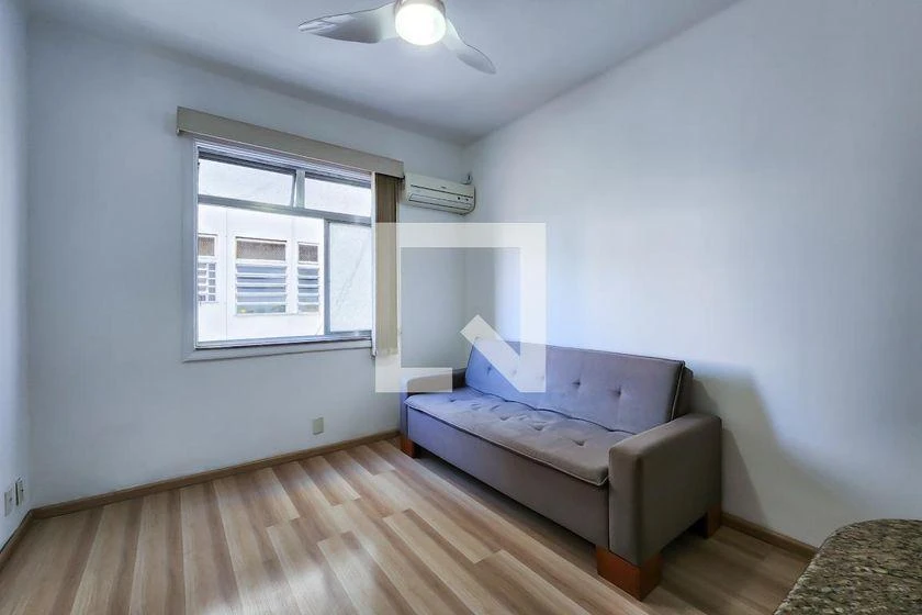Washing machine in a one-bedroom apartment, 43 m² — photo 16