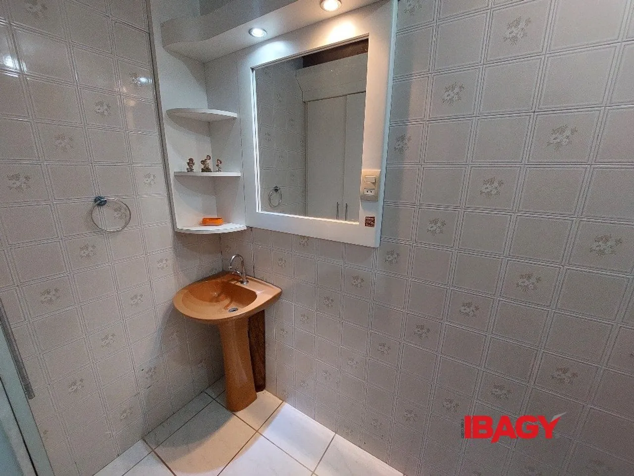 Меблированный дом с 5 спальнями и балконом — photo 19