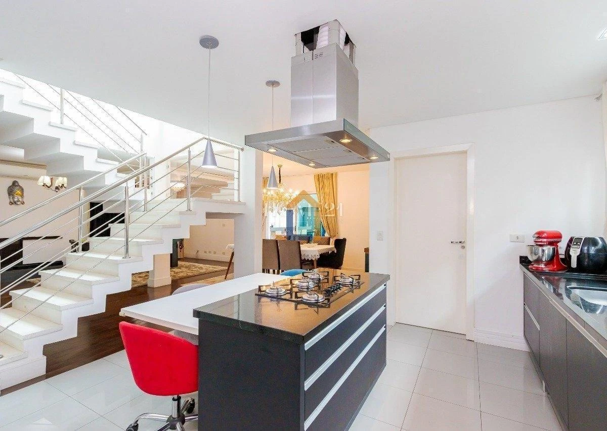 Unfurnished house with 4 bedrooms and open-plan kitchen — photo 49