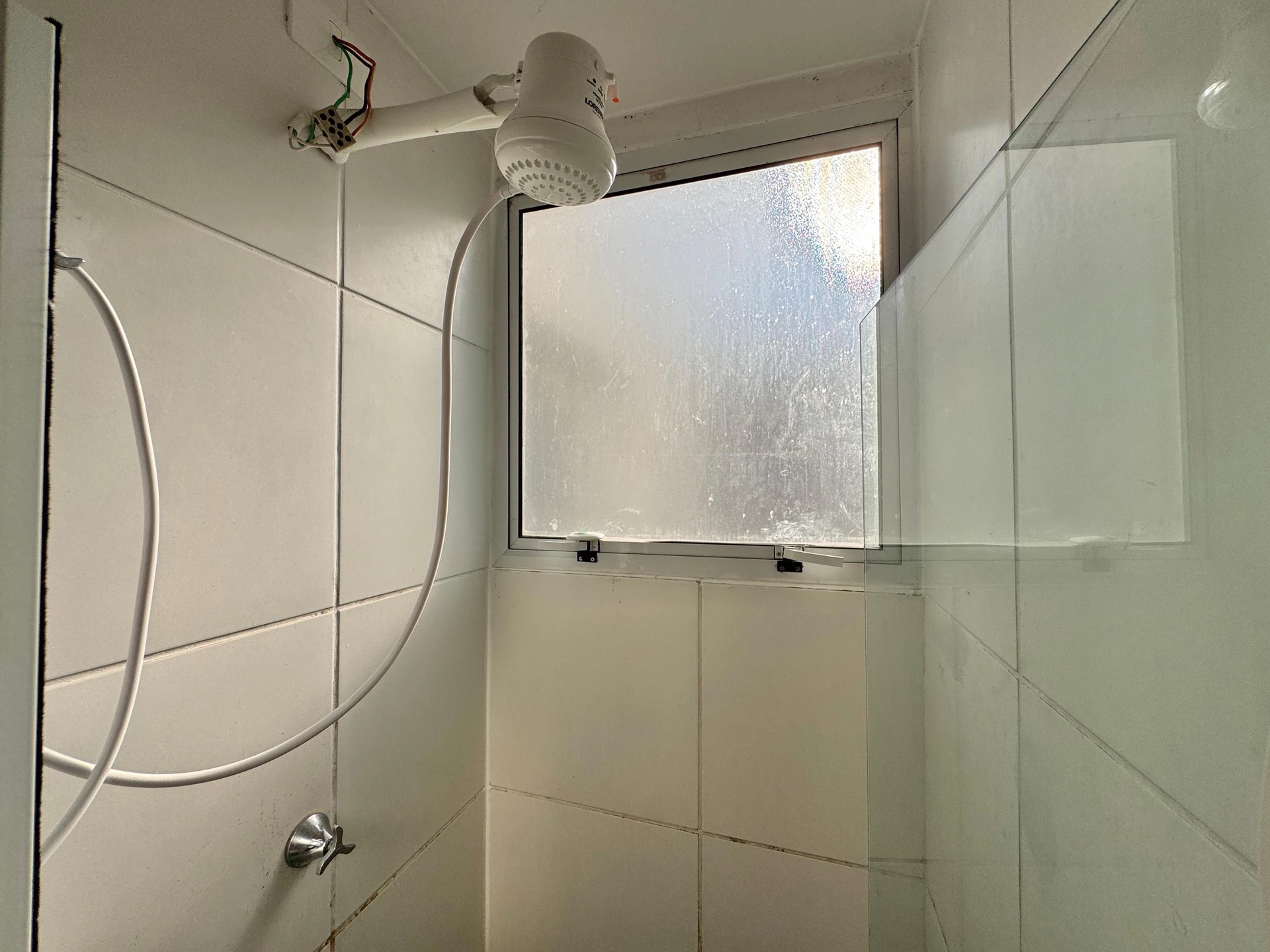 Furnished 2-bedroom apartment with 1 bathroom — photo 2