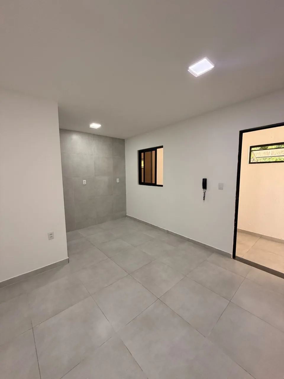 Квартира: 1 спальня, 50 м²
