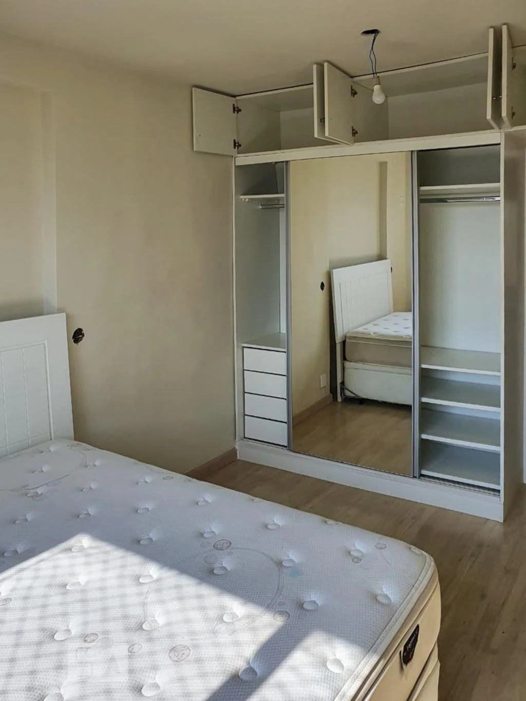 Furnished apartment, 80 m², with a mountain view — photo 4