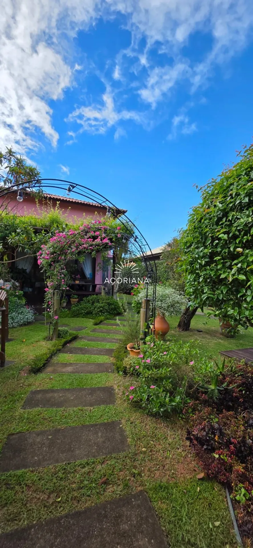 Casa com 4 suítes e cozinha fechada de 750 m² — photo 2
