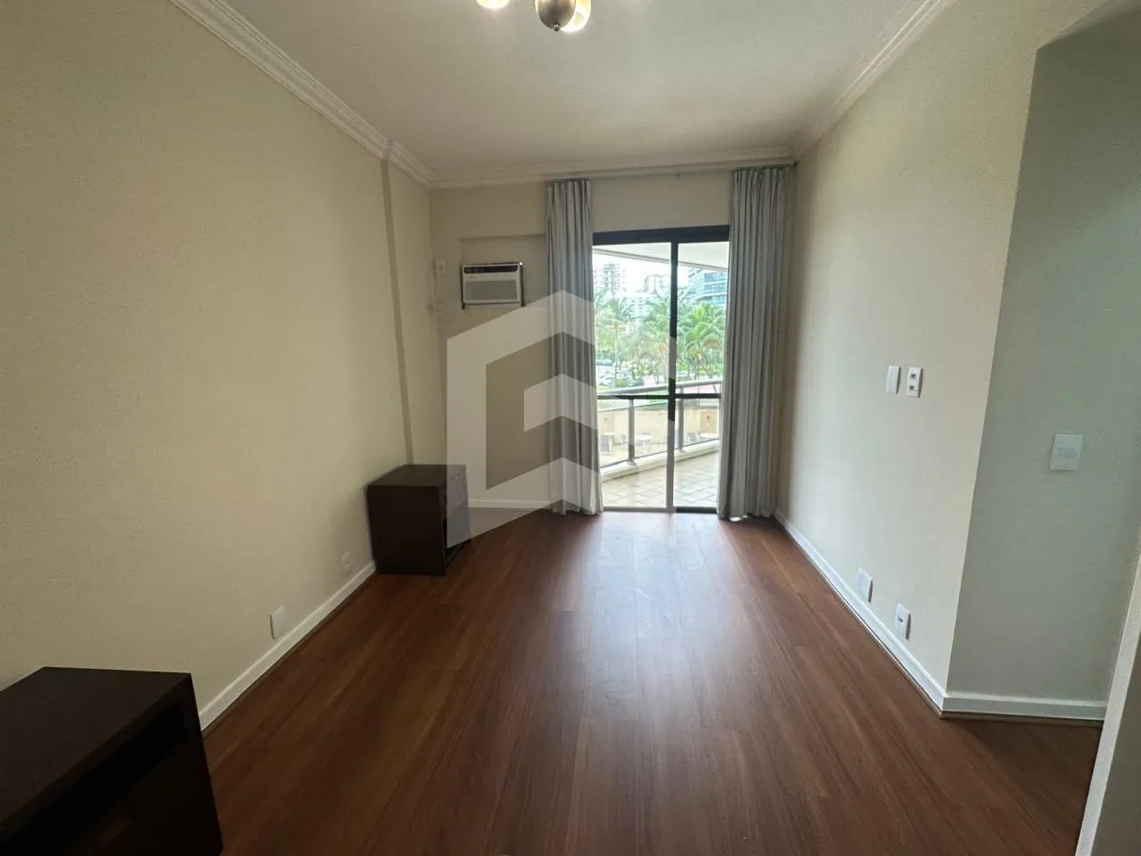 1 quarto e piso de madeira ou laminado: apartamento de 65 m² — photo 9