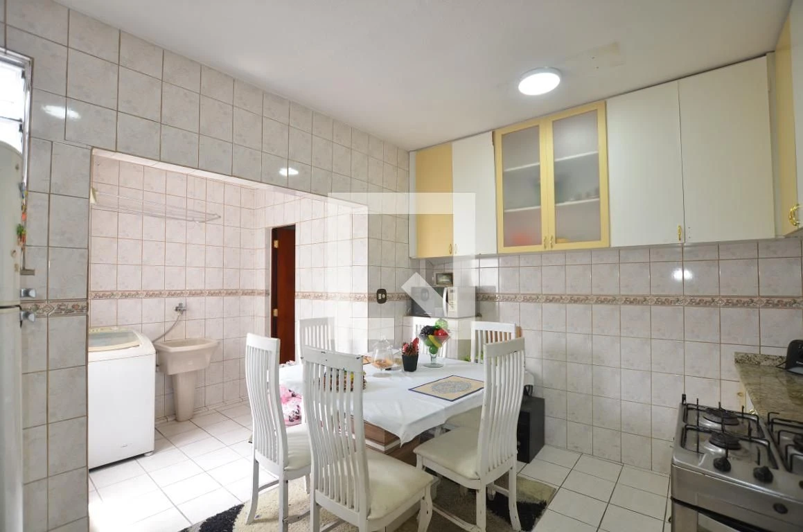 Apartamento com 2 quartos e cozinha fechada a gás — photo 3