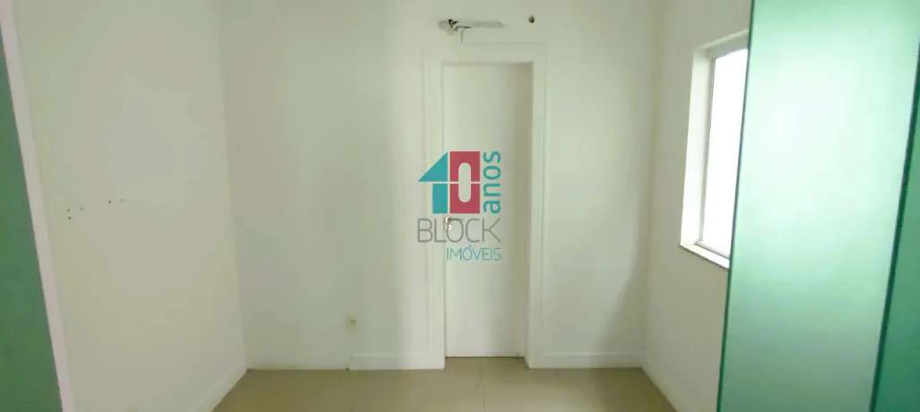 Casa de condomínio com 4 suítes e 300 m² — photo 17