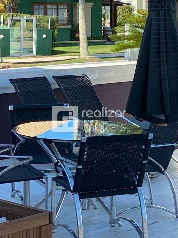 Casa térrea com piscina do condomínio e jardim privativo — photo 5
