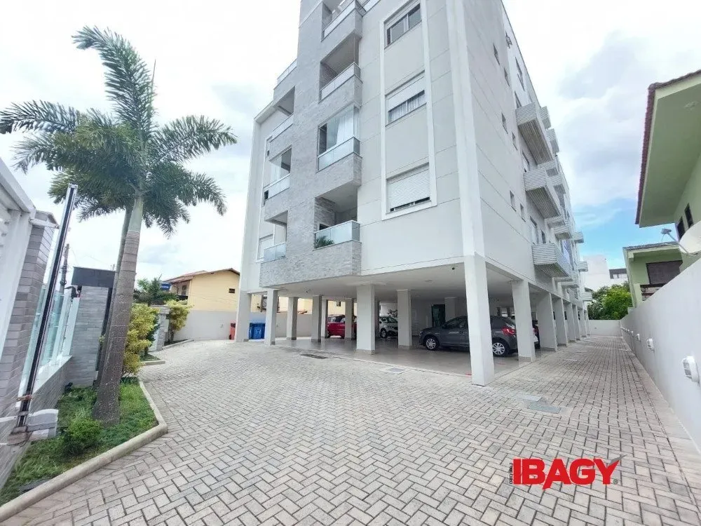 125 m² unfurnished apartment with 3 bedrooms — photo 24