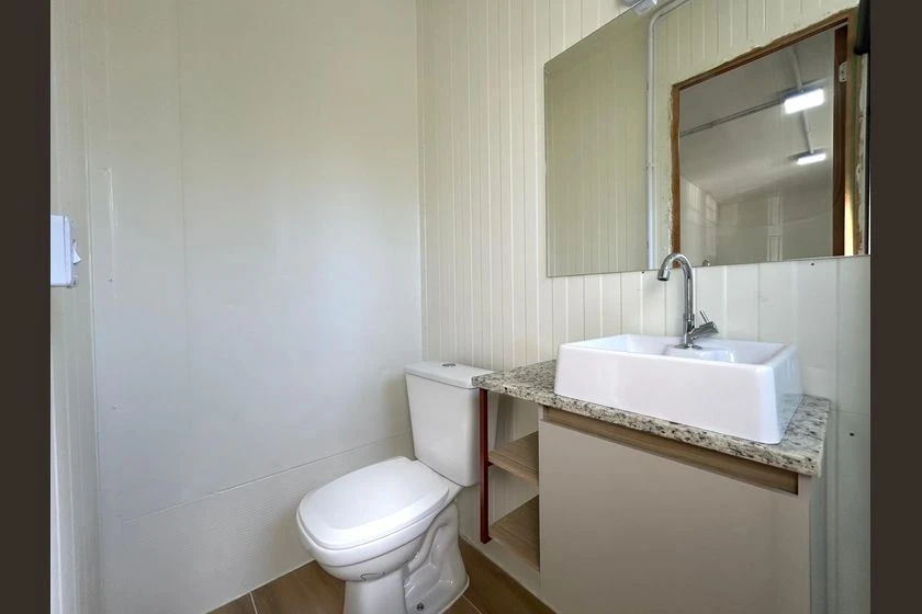 Unfurnished house with no parking and 1 bedroom — photo 11