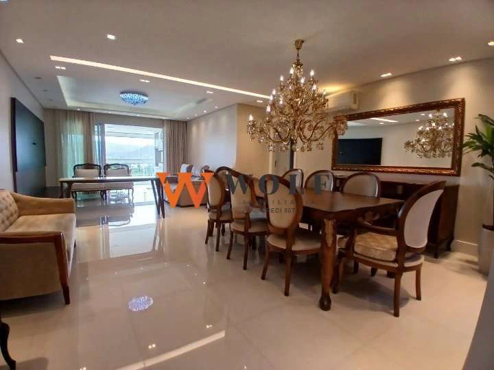 185 m² apartment with 4 bedrooms and 5 bathrooms — photo 4