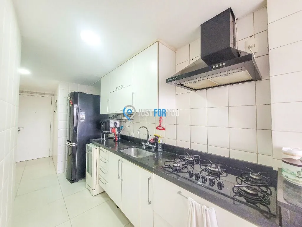 3-bedroom apartment 110 m² with enclosed balcony — photo 27
