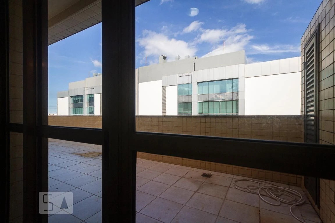 3-bedroom apartment with 2 parking spots and en-suites — photo 46