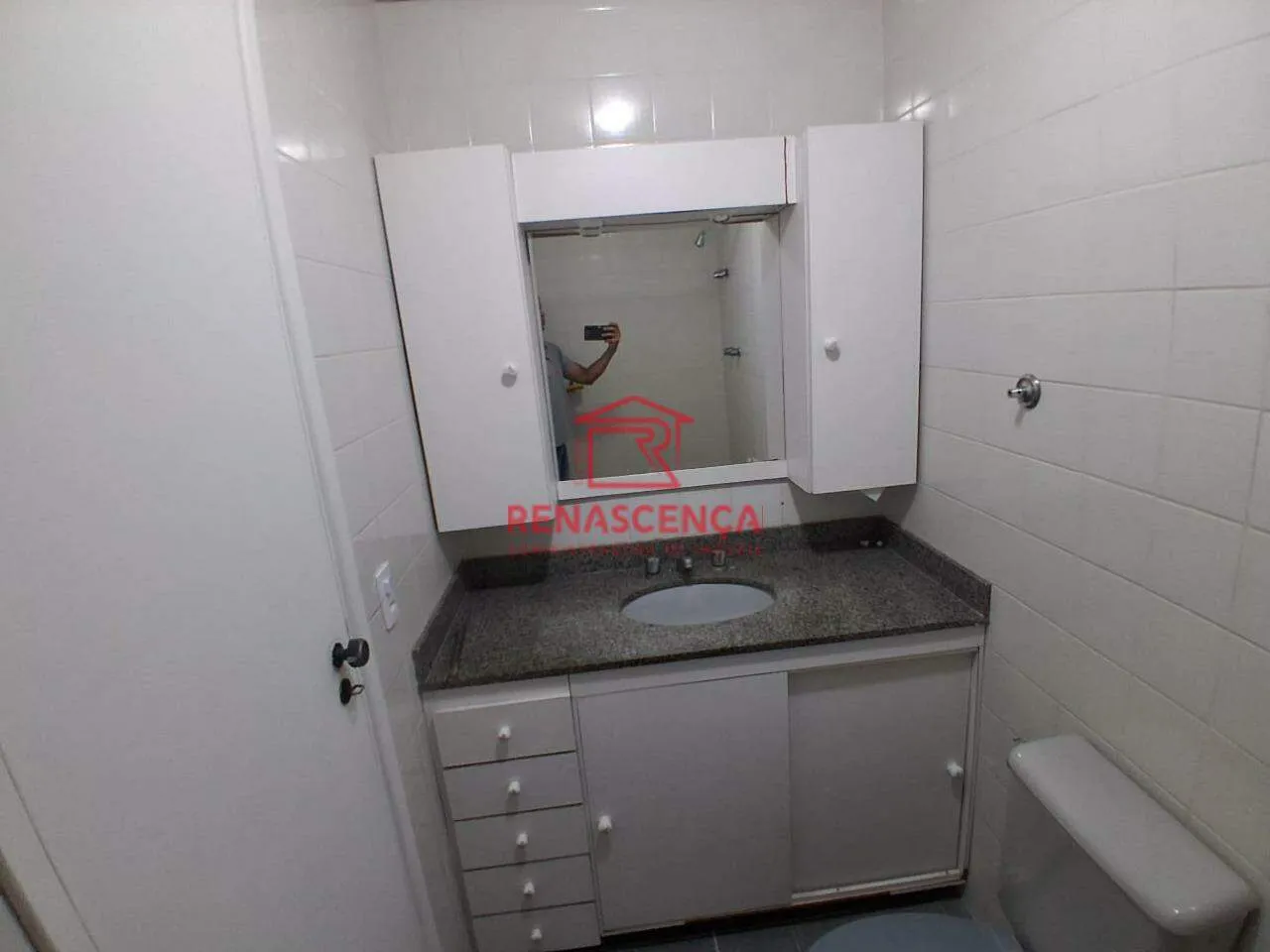 2-bedroom apartment with balcony and 1 parking spot — photo 4