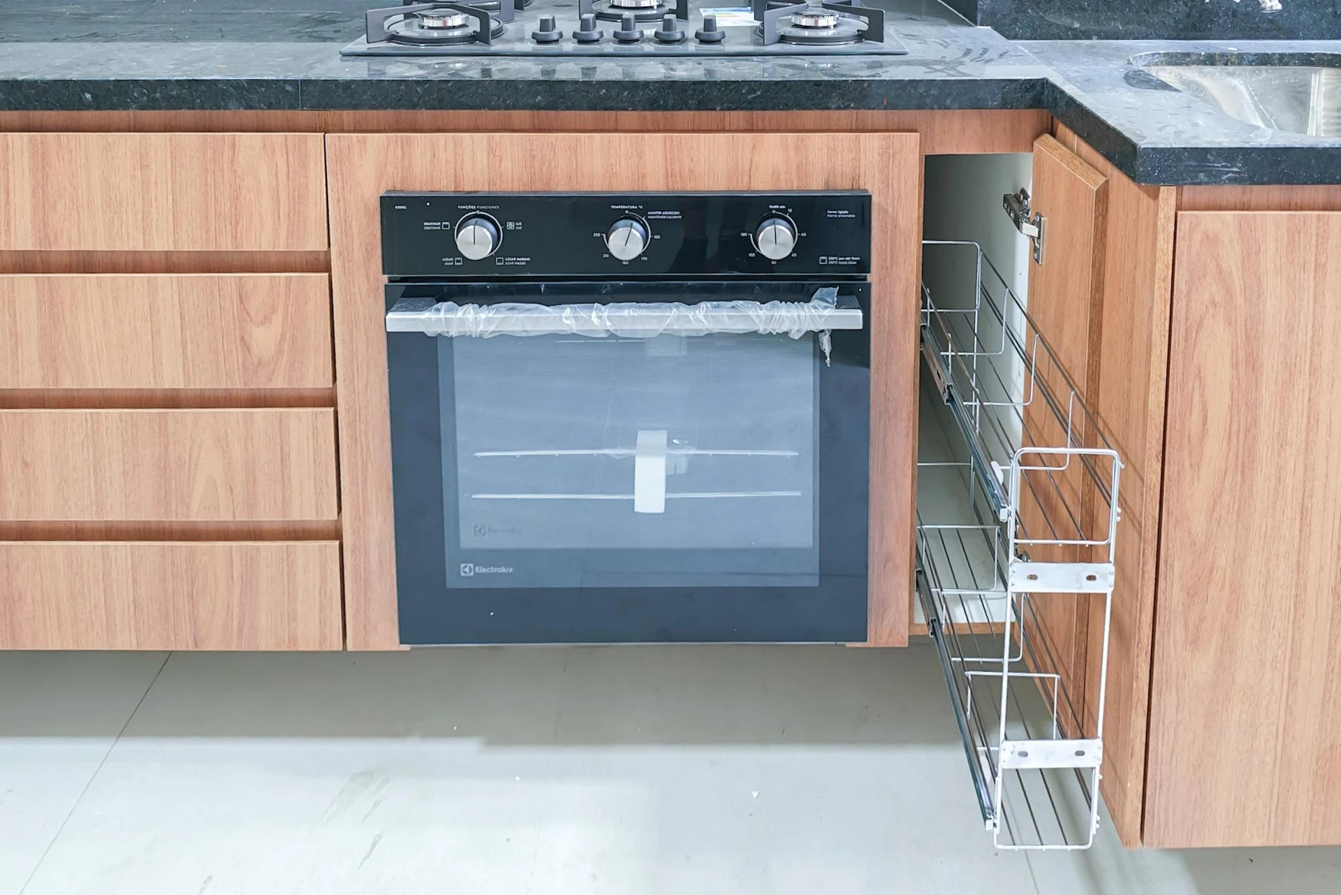 Apartment, 143 m², with a grill on the balcony — photo 36