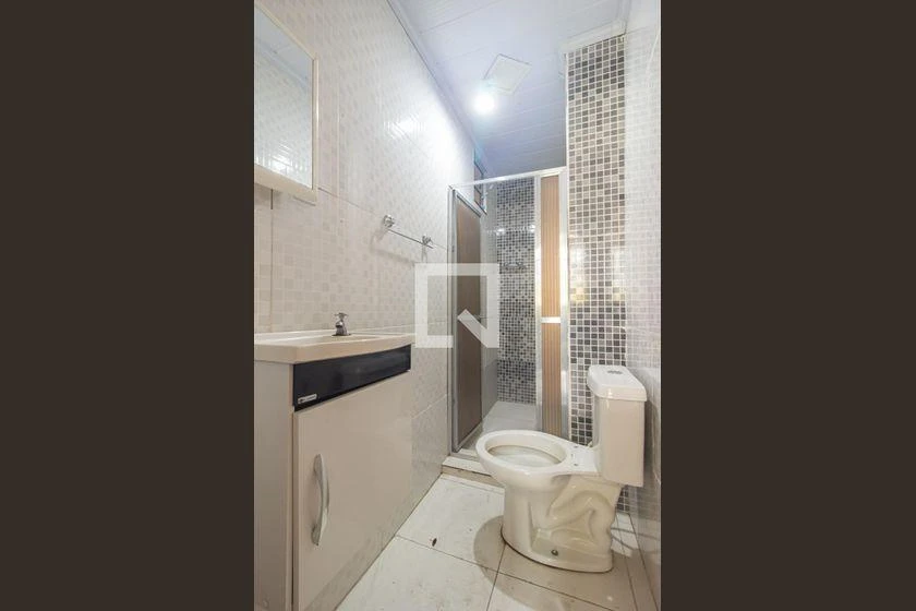 Unfurnished house with 2 bedrooms and 1 tiled bath — photo 39