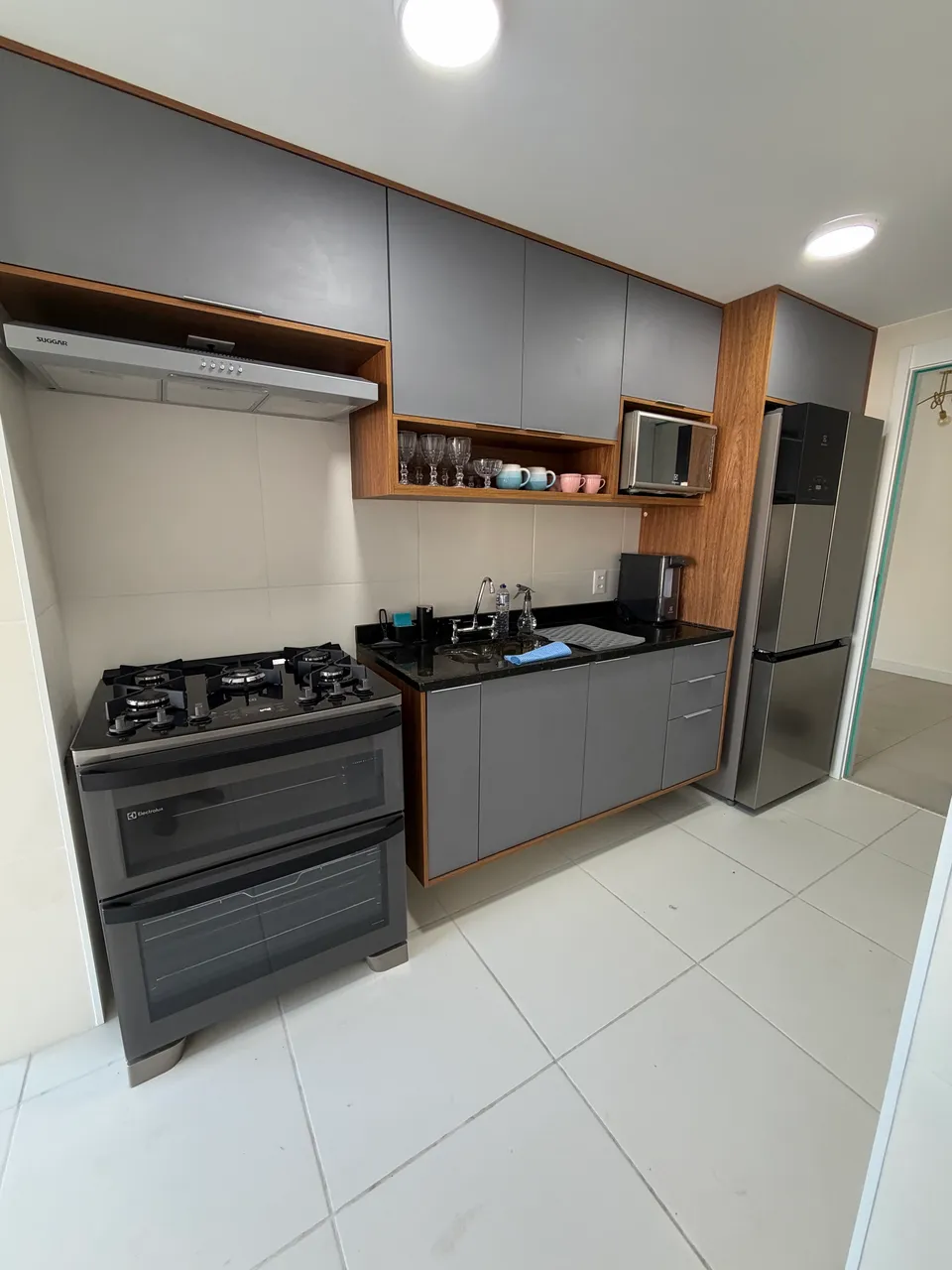 Apartamento mobiliado com 3 quartos e cozinha fechada — photo 2