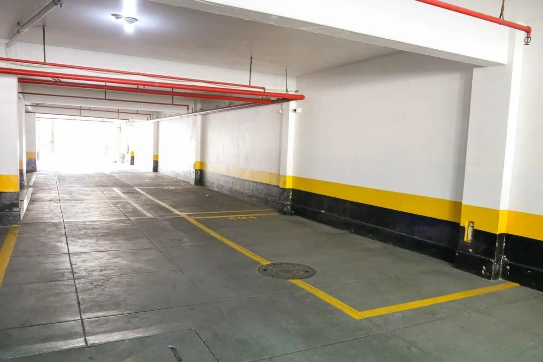 Apartamento para alugar com 2 quartos, 1 banheiro e vaga — photo 11