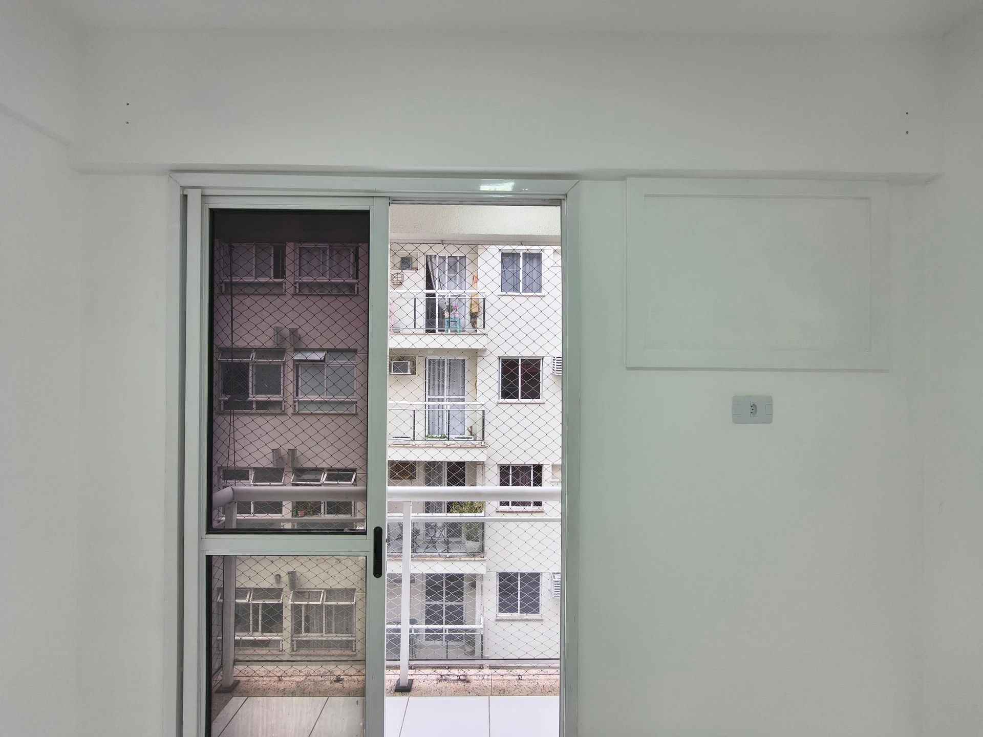 Home office in a 2-bedroom apartment, 57 m² — photo 17