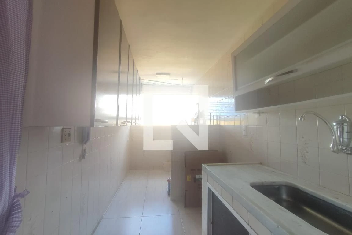 2-bedroom apartment with 1 bathroom and separate kitchen — photo 20