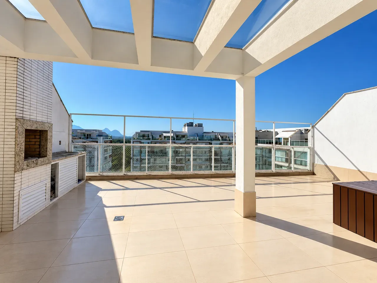 Furnished apartment, 150 m², with a grill on the balcony — photo 3