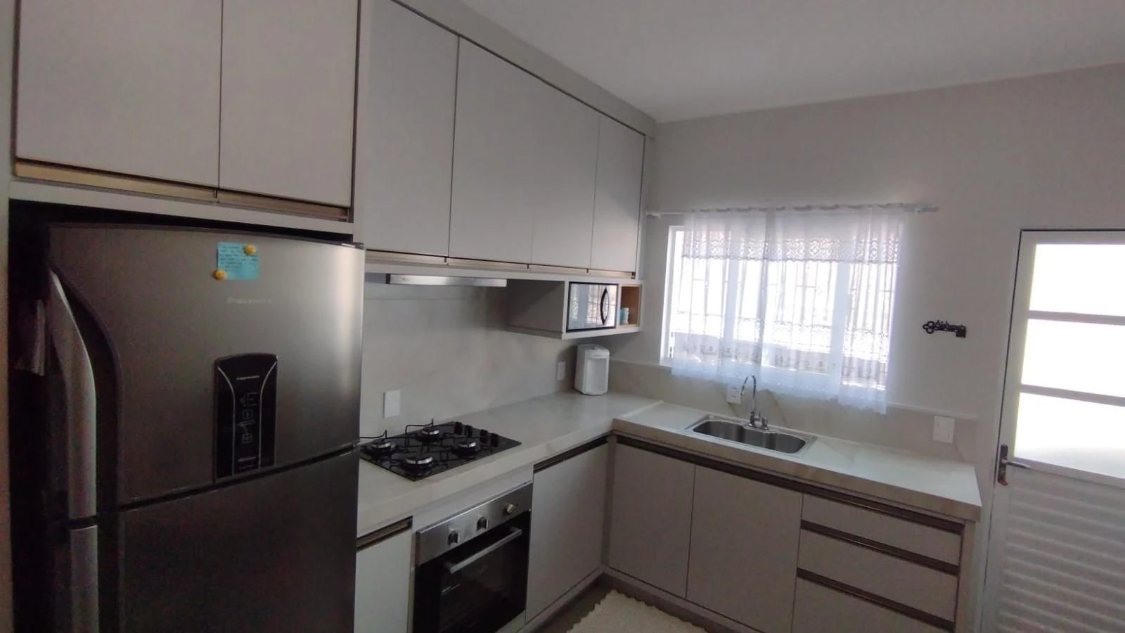 2-bedroom apartment with a home office in Florianópolis — photo 2