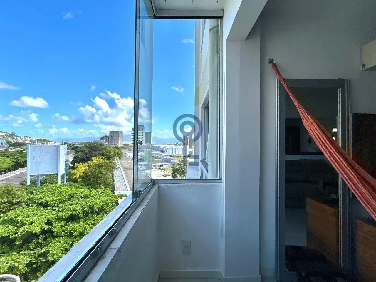 Apartamento mobiliado com 2 quartos e sacada — photo 12