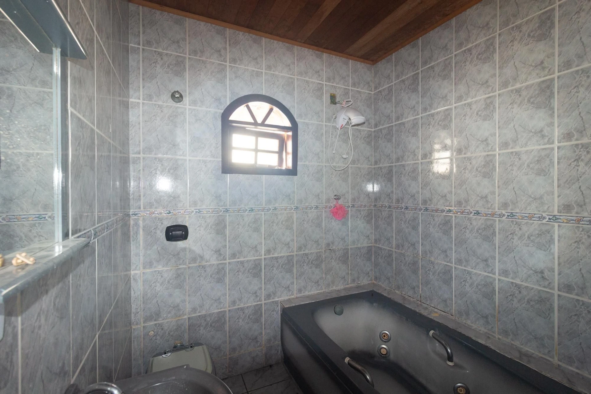Rental house with 2 bedrooms and 1 en-suite — photo 26
