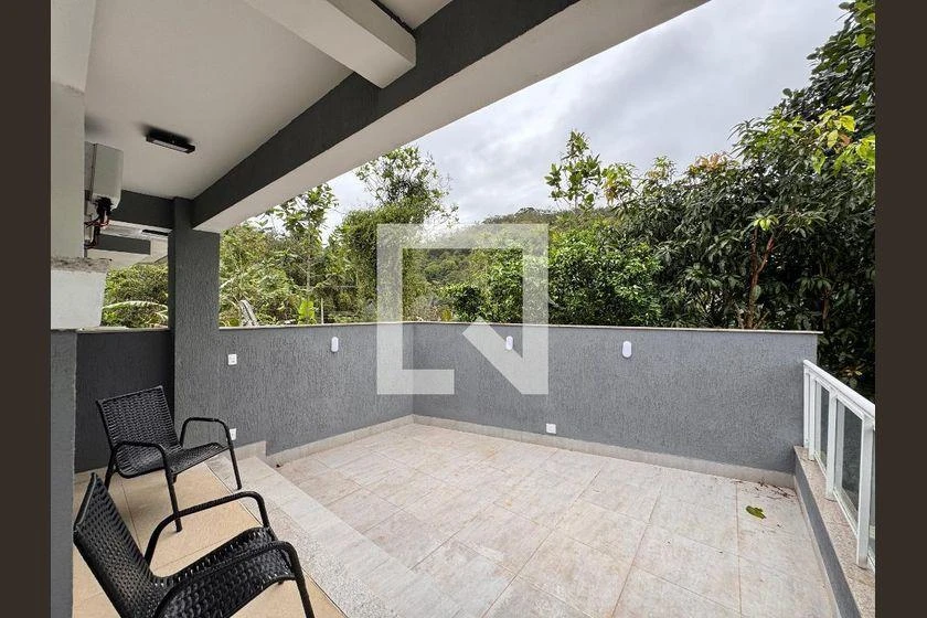 Casa em condomínio com 6 quartos e 6 banheiros — photo 9