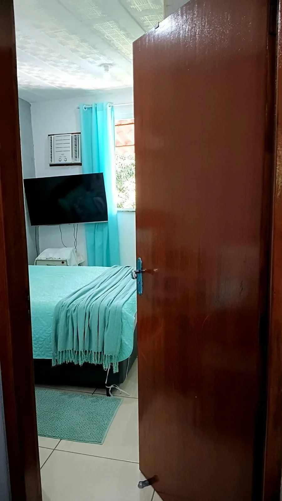 Furnished 3-bedroom house with 4 bathrooms, no parking — photo 5