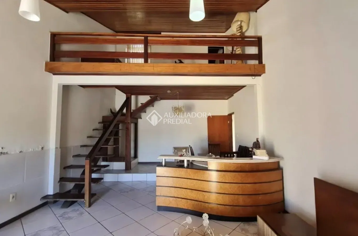 Casa con 5 dormitorios y cocina independiente con cocina a gas — photo 16