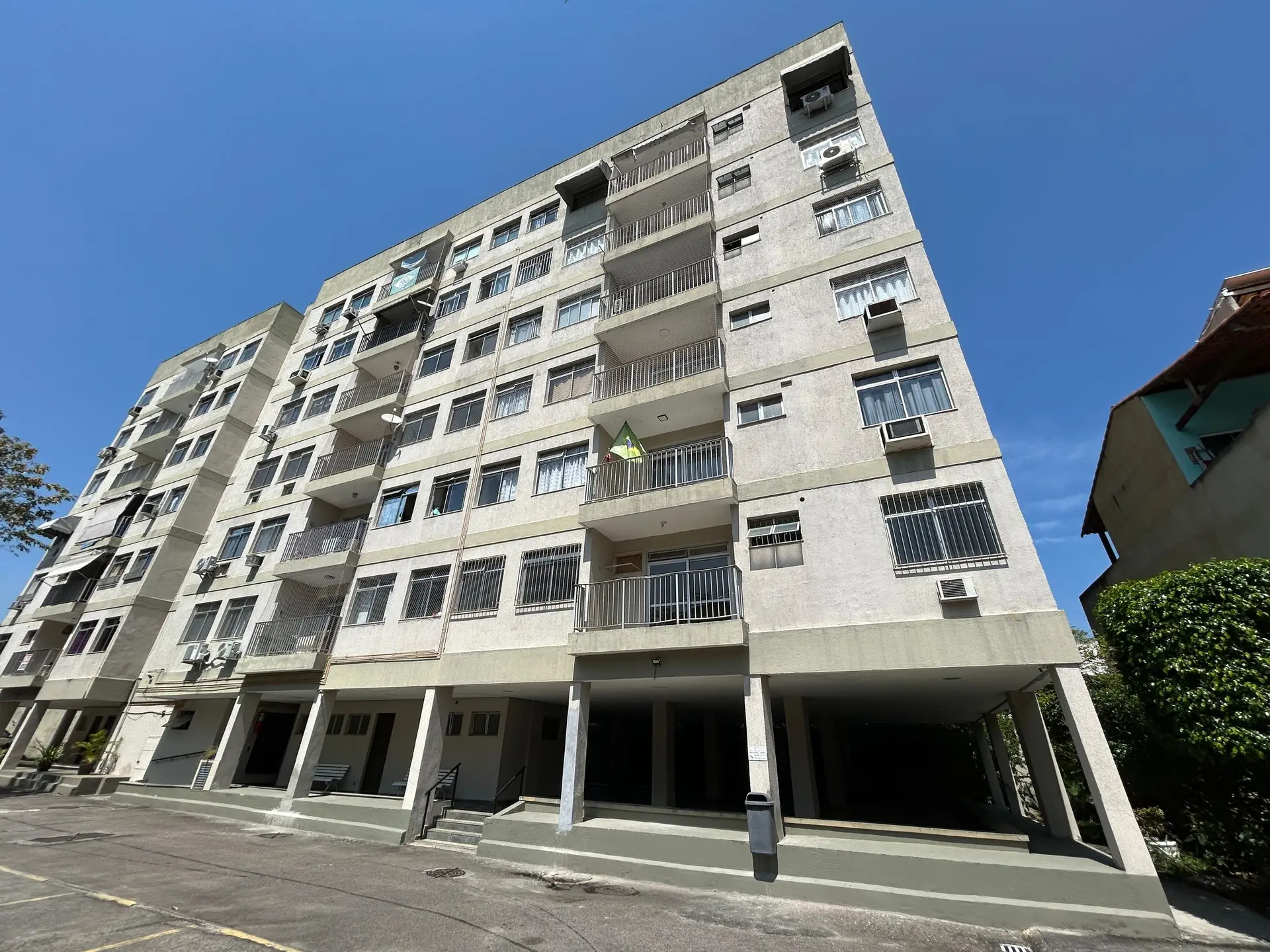 Деревянный пол или ламинат и 2 спальни: квартира 80 м² — photo 10