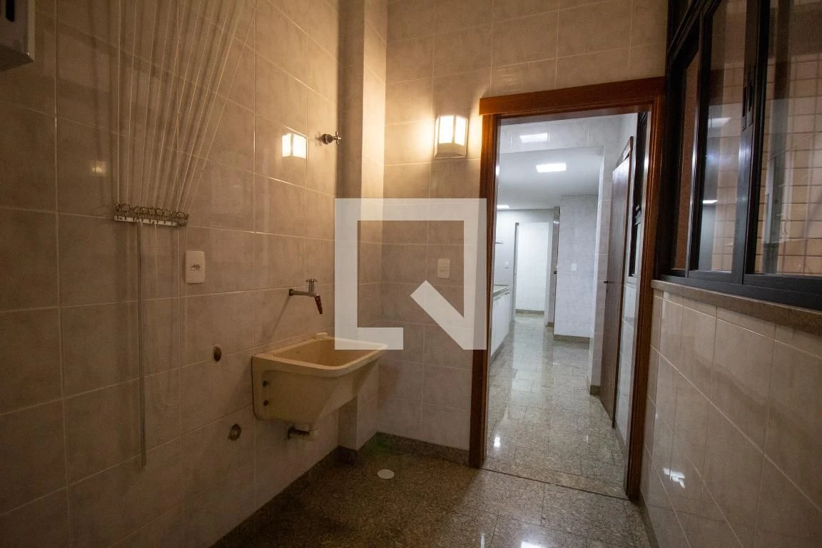 Apartment, 184 m², with a bathtub — photo 38