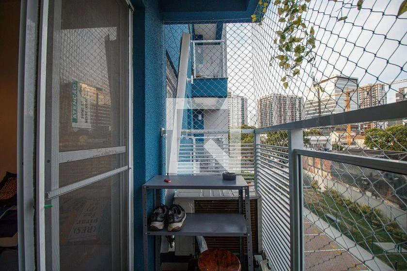 2-bedroom apartment in a building with a gym — photo 5