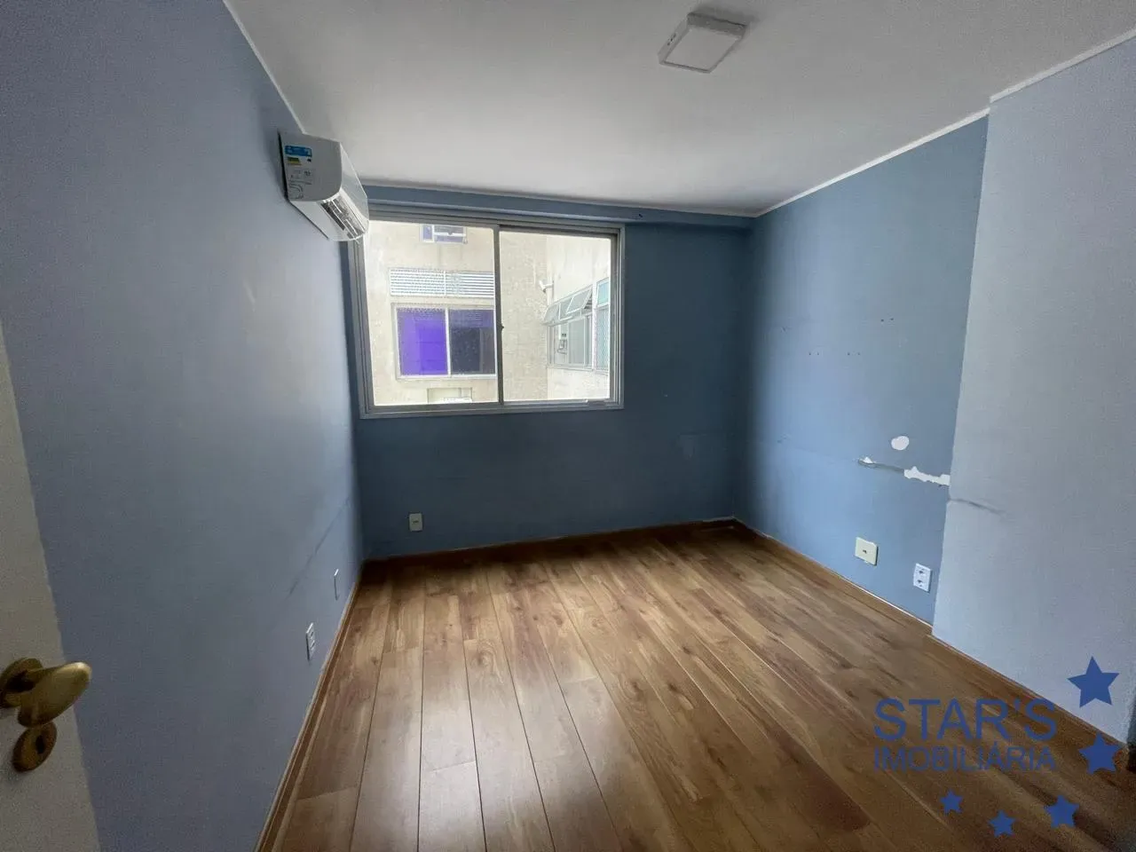 4-bedroom apartment, 1 with its own bathroom, 152 m² — photo 15