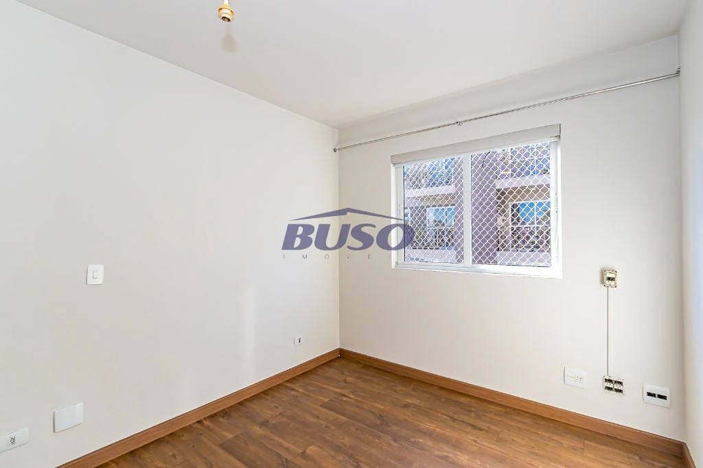 3-bedroom apartment with an open-plan kitchen — photo 23