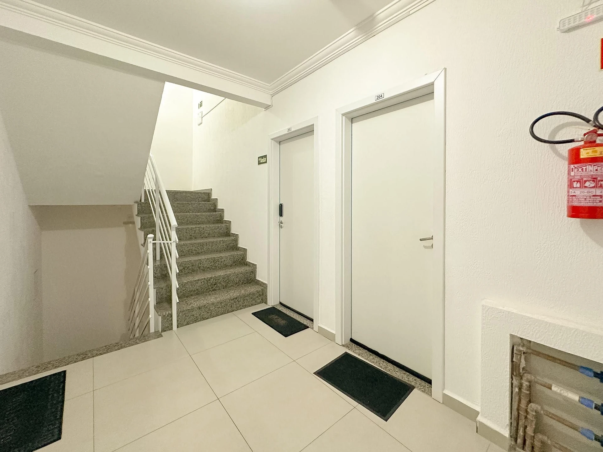 2-bedroom apartment, 1 with its own bathroom, 60 m² — photo 39