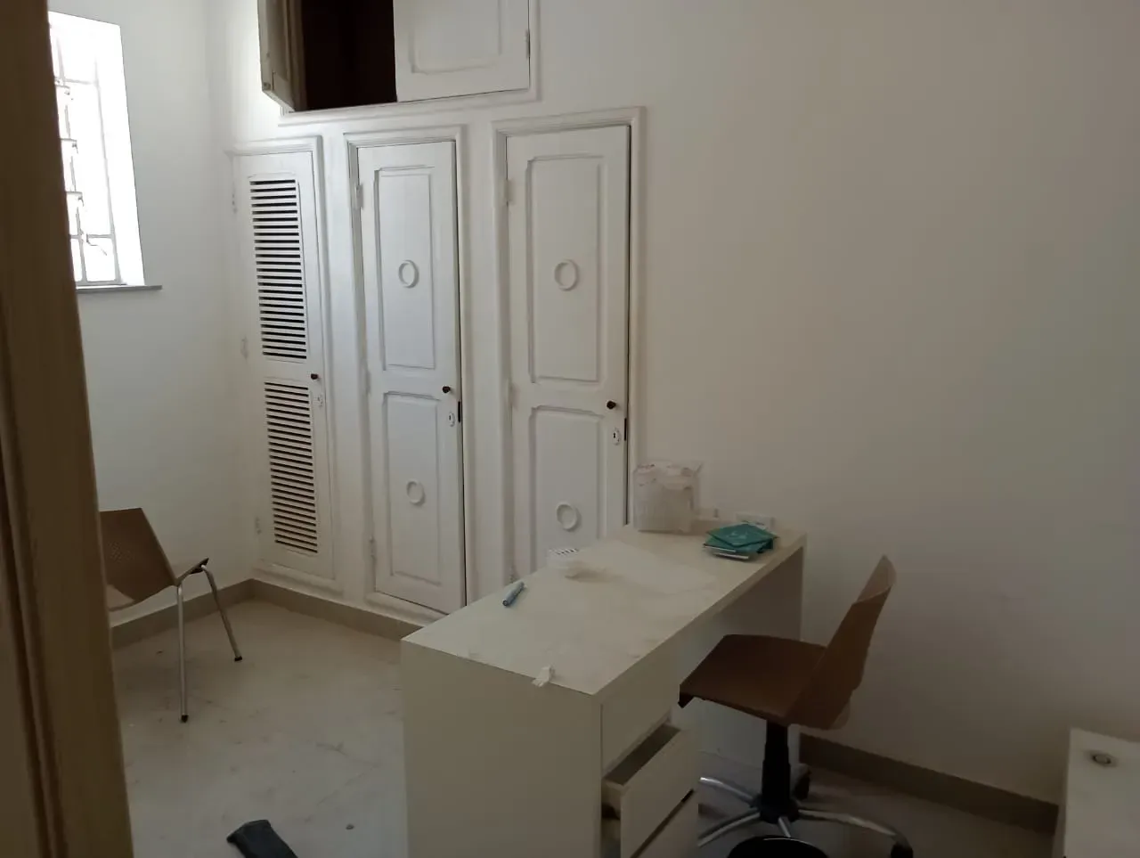 Casa sem mobília com 5 quartos e cozinha prática de 350 m² — photo 7