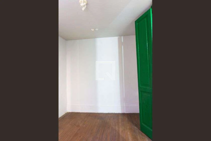 Rental house with 5 bedrooms and a closed kitchen room — photo 84
