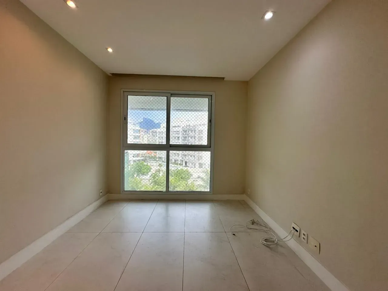282 m² apartment with 4 bedrooms and 5 bathrooms — photo 20